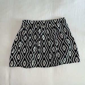 Impeccable Pig Mini Skirt Black/White Geo. Sz L